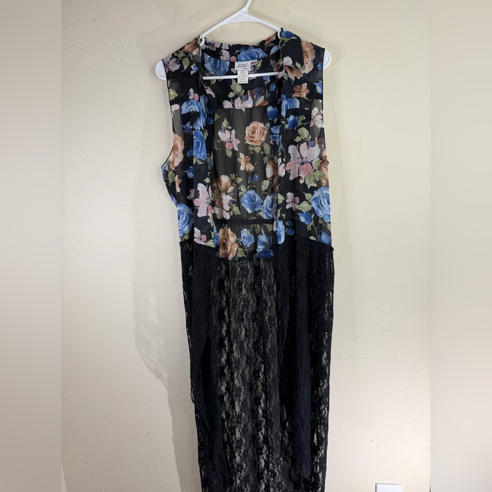 Vintage Jody Floral & Lace Maxi duster  -